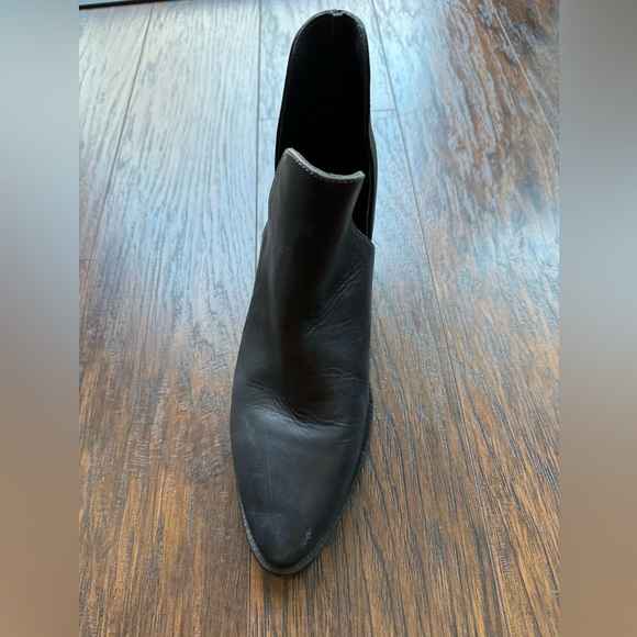 Free People Charm Double V Navy Blue Leather Pointed Toe Boots EUR 38 - Picture 9 of 15